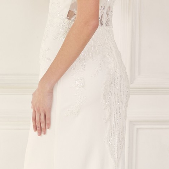 Short sleeve beaded lace long wedding dress - Picture 7 of 9